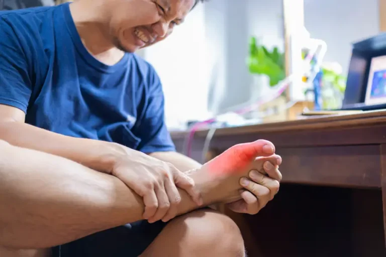 Sprains Vs Strains – What’s the Difference?